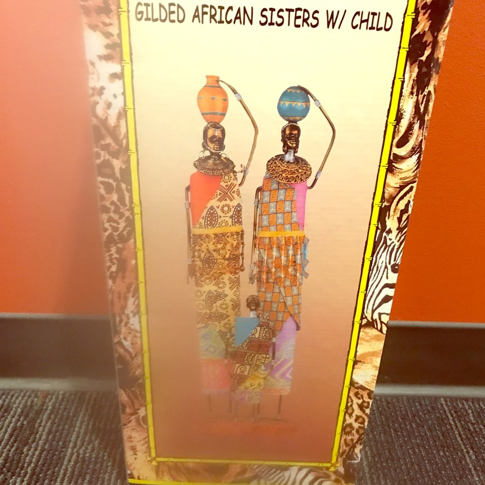 African Statue/ Art/ Decor